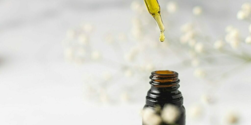 Using CBD Oil Lotion in Winter